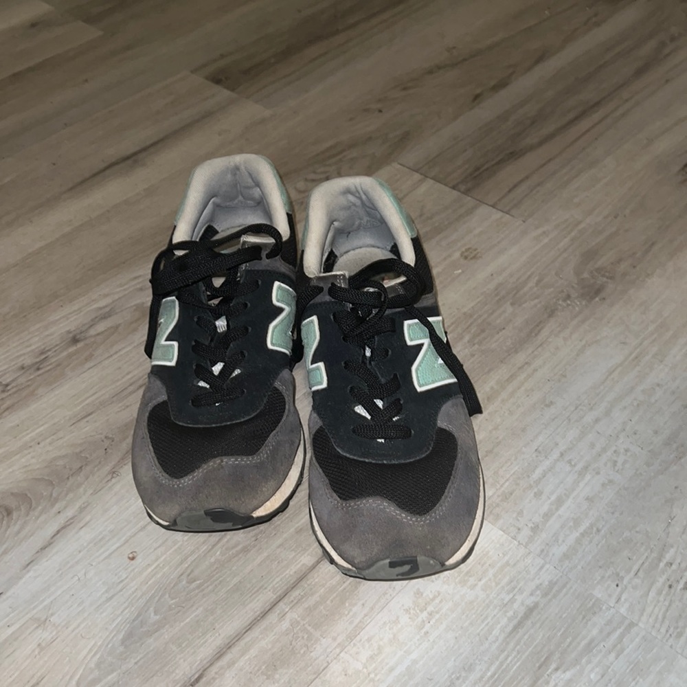 New balance shoes